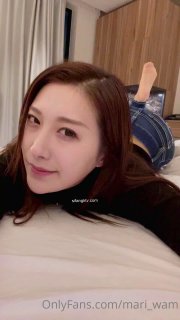 長相甜美新人妹子居家夫妻啪啪 性感黑絲上位騎乘抽插 抬腿側入掰穴舔逼69口交